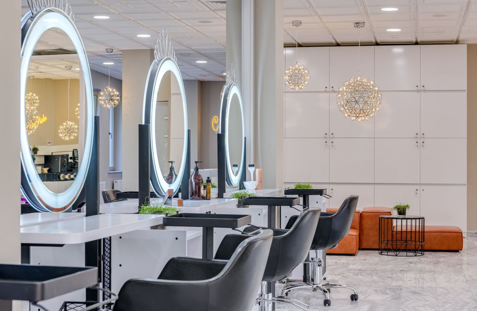 Modernes Salon-Interieur Friseur Gabriele